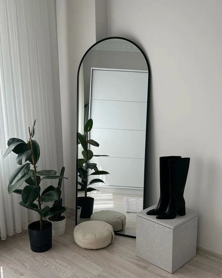 Dôme Standing Mirror