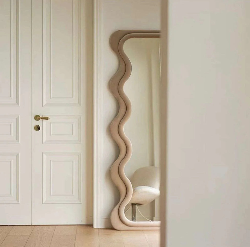Wavi Velvet Mirror